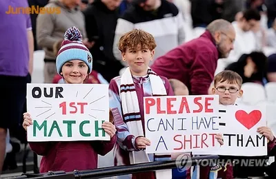 "최용수 EPL 간다" 대한민국 발칵 뒤집혔는데…'국민구단' 될 뻔한 런던팀, '토트넘보다 못해' 16위 추락 충격