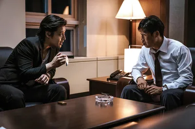 [리뷰] 중개자가 날뛸 수밖에 없다는 비극, <야당>
